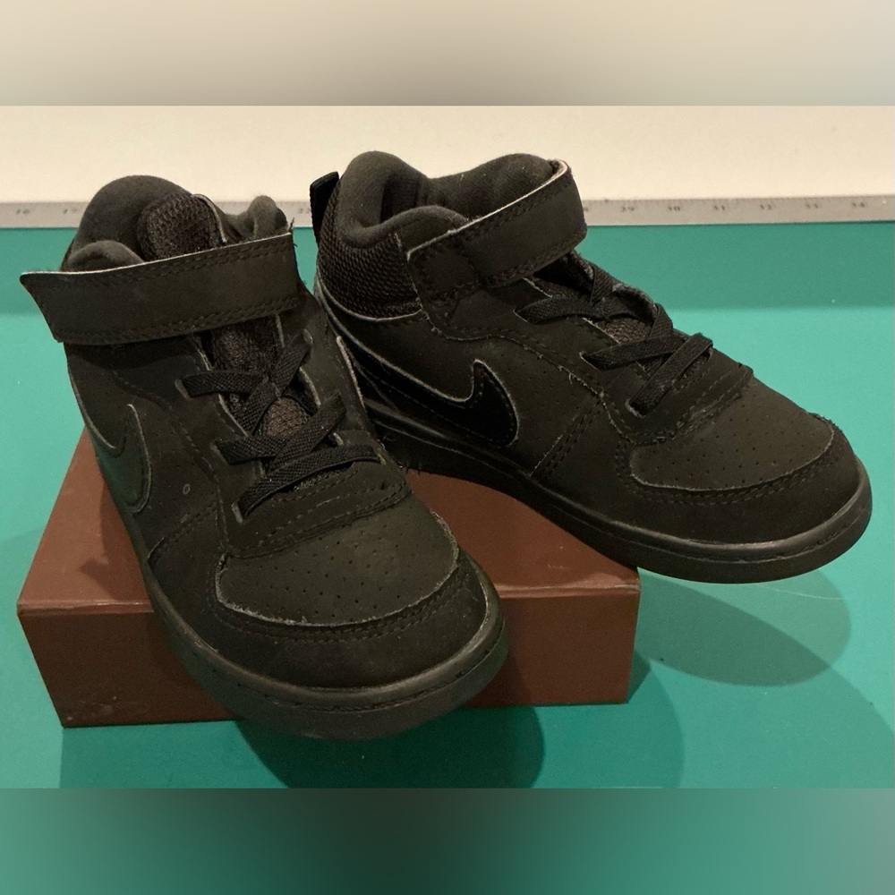 Nike Court Borough Mid Toddler Black Sneakers with Velcro Strap Size 10T